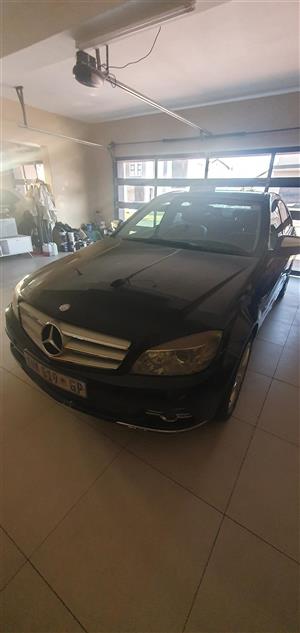 2008 Mercedes-Benz C180 Kompressor Avantgarde, Petrol, Automatic, 414,000 kms.