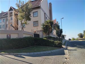 A Perfectly situated 3bedroom, 2bathroom Ground Floor Apartment