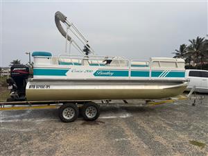 2008 Bentley Pontoon Boat 200 Cruise - 12 People with 50hp Mercury 4 Stroke