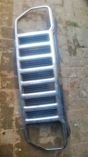 JEEP LIBERTY 2012 FRONT BUMPER GRILL FOR SALE