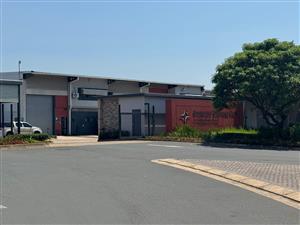 Warehouse in Boulevard Business Park to let