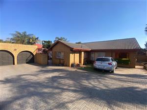 4-Bedroom House To Let in Laudium – R12,000 per month