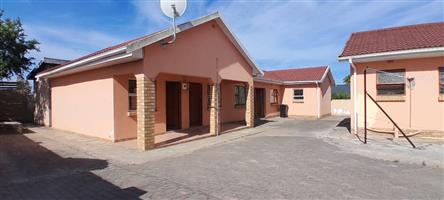 Charming Bachelor Flat in Southernwood