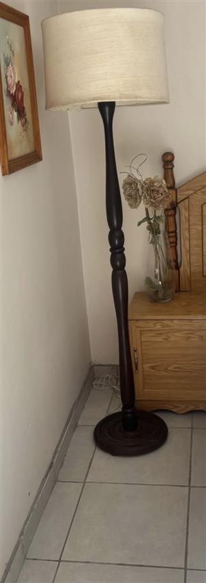 Floor Lamp 