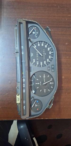 Bmw E30 clusters available