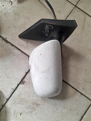 TOYOTA COROLLA QUEST RIGHT SIDE MIRROR