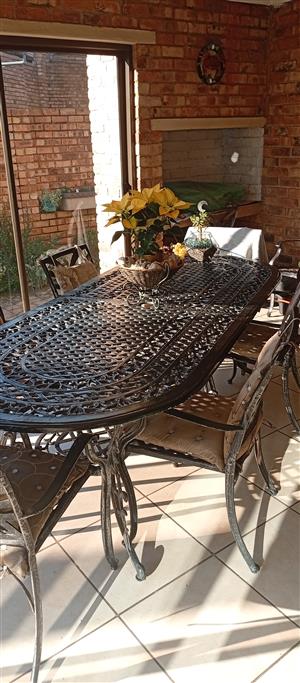 Cast aluminium 8 seater patio set