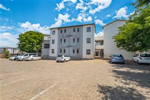 Apartment For Sale in Fleurhof