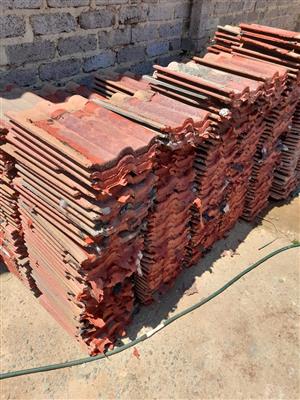 selling second hand roof tiles