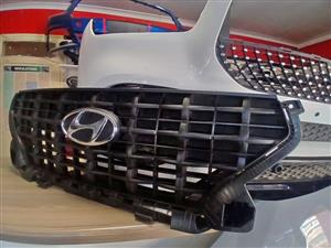 2023 HYUNDAI VENUE MAIN GRILL FOR SALE