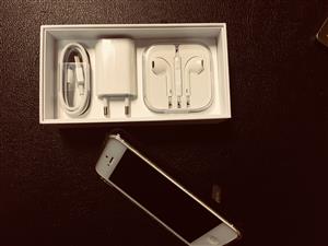 iPhone 6s with Brandnew Earphones & Charger