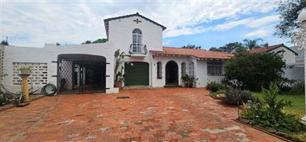 House For Sale in Monument Heights