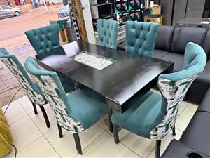 6-Seater Dining Table Set with Glass and Stone Centerpiece 