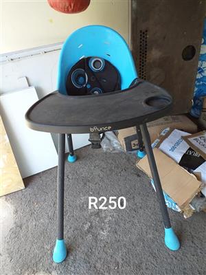 bounce feeding chair