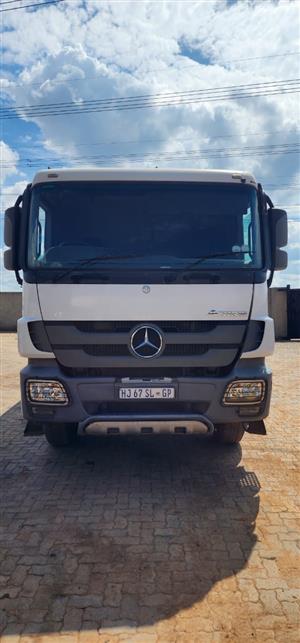 MINT MERCEDES BENZ GARBAGE COMPACTOR FOR SALE!!!!