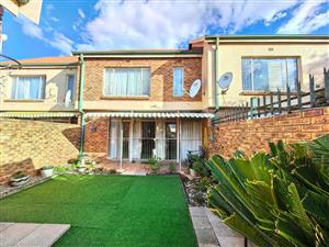 Neat, duplex townhouse for sale in Vaalpark, walking distance to all amenities