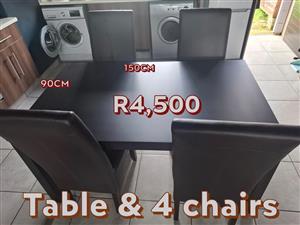 Dining Room set with Leather Chairs