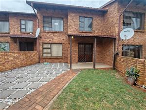 Townhouse For Sale in Klopperpark