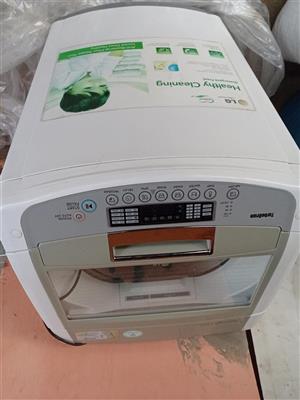 LG 13kg automatic washing machine. Only needs gearbox, new water pump and wheel 