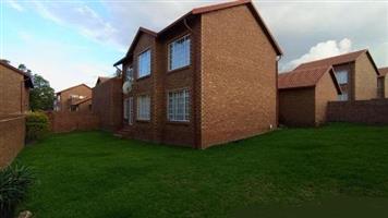 Townhouse For Sale in The Reeds