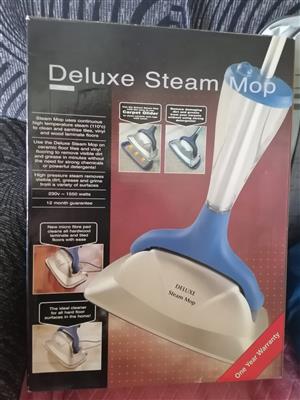 Deluxe Steam Mop
