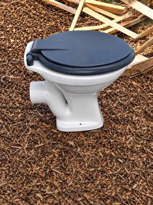 Toilet Pots 