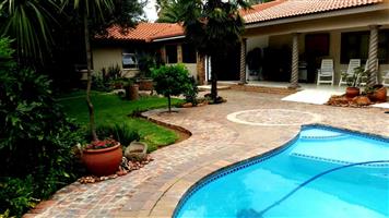 Big family home for sale in Vaalpark.