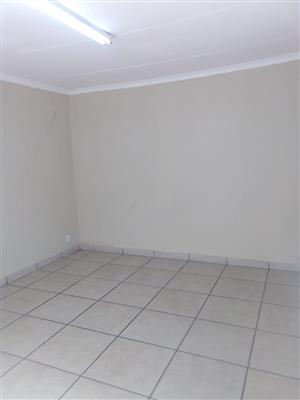 Room to rent in Morningside manor / Sandton