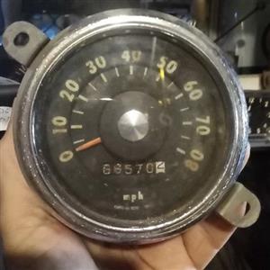 Datsun 60 HP, speedo cluster