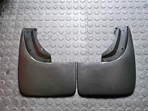 MAZDA BT50 ORIGINAL FRONT MUDFLAPS -- SET