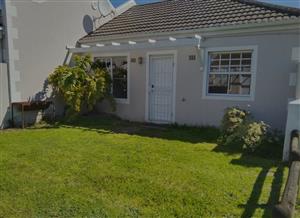 2 Bedroom Townhouse in Security complex in Howard Hamlet, Pinelands, Cape Town