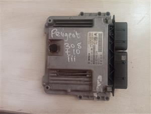 Peugeot 308 ECU computer box 