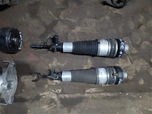 Mercedes Benz 2010 model E - class Airshocks R4000