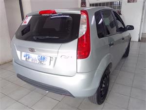 2013 Ford figo 1.4 83000km petrol  Silver /gold COLOR  Manual Petrol 