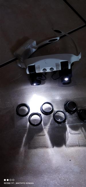 MAGNIFIER GLASSES WITH BUILT IN LED LIGHT WITH DIFFERENT MAGNIFIER LENCES FOR SA