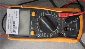 TOPTRONIC T235H DIGITAL MULTIMETER WITH CABLES S064224A