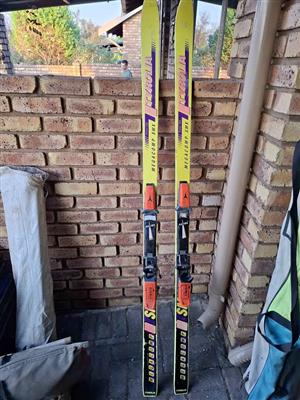 Snow ski,s for sale