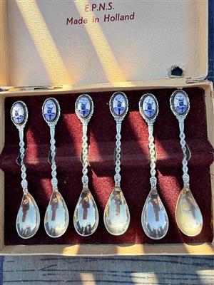 Vintage silver plated souvenirs spoons from Holland