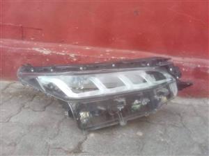 Toyota fortuner headlight xenon both sides