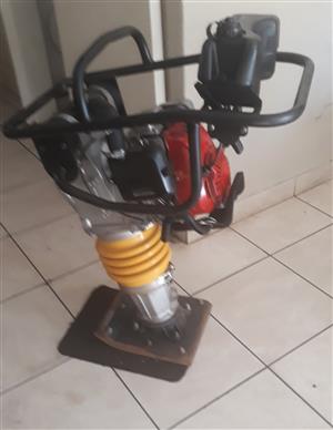 Honda 4 stroke Vibrating Rammer