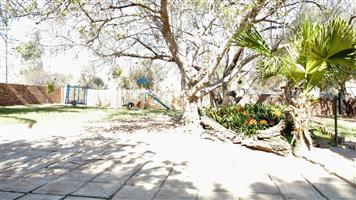 No Transfer Fees! Multi-Home Smallholding with Strong Water Supply & Business Potential