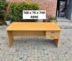 OFFICE DESK WITH DRAWERS