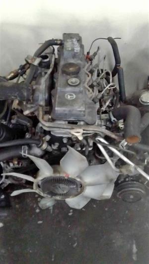 MITSUBISHI 4M40 COMPLETE ENGINE FOR SALE