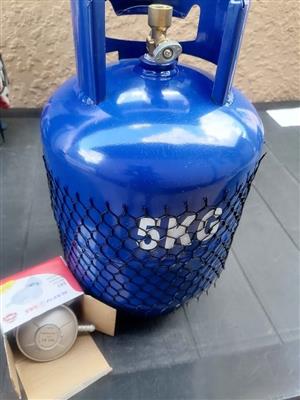 gas cylinder with 5Kg LPG gas filled and gas regulator