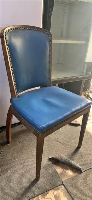 Auntique chair 280 Steve Biko road  Gezina  PTA  Wattsup   calls