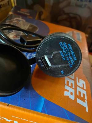 Usb charger. Meyerton bike scrapyard new and secondhand spares. Andre call or whatsapp