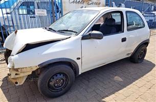 OPEL CORSA LITE STRIPPING FOR SPARES/PARTS