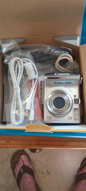 Canon powershot a 568 camera with all accessories