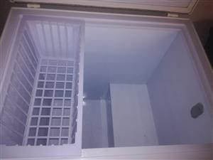 Defy 260lt used deep freeze chest freezer