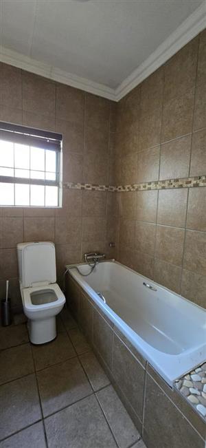 House For Sale in Garsfontein & Ext